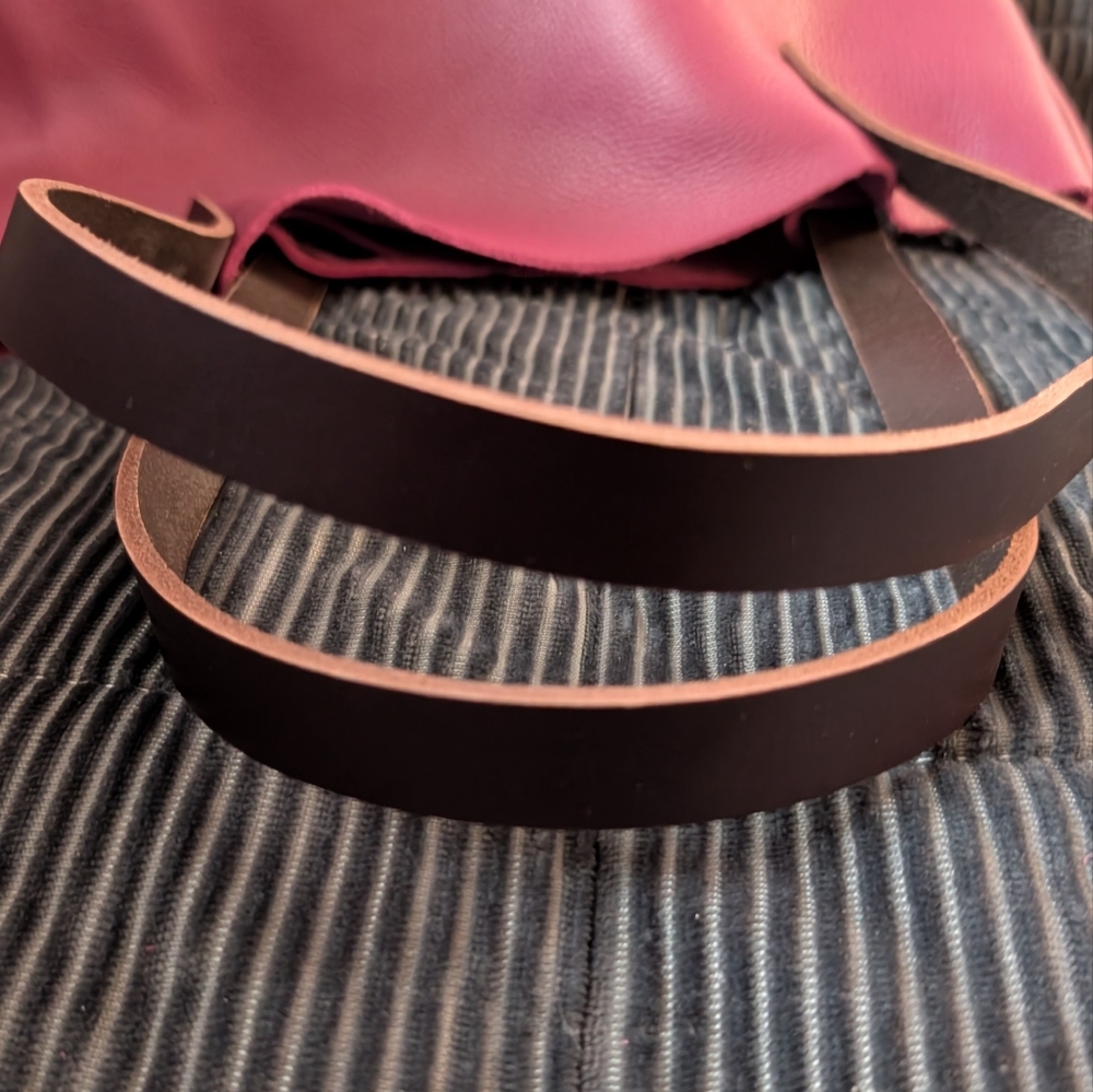 Portland Leather Gorgeous Iris Tote - Classic Medium - Picture 5 of 7